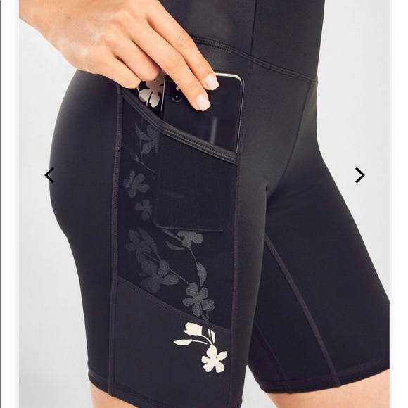 Yoga shorts - Picture 4 of 4